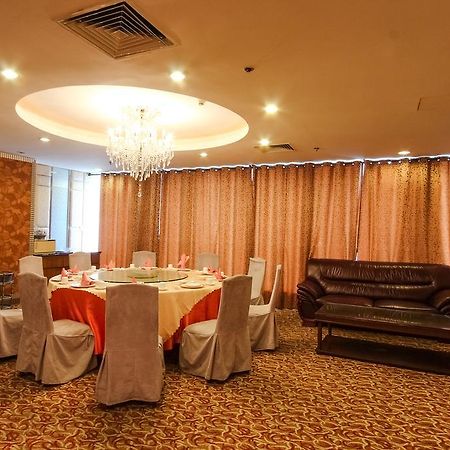Star Hotel Гуанджоу Екстериор снимка